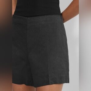 Aritzia Babaton Linen Blend Shorts / Black / Size 2